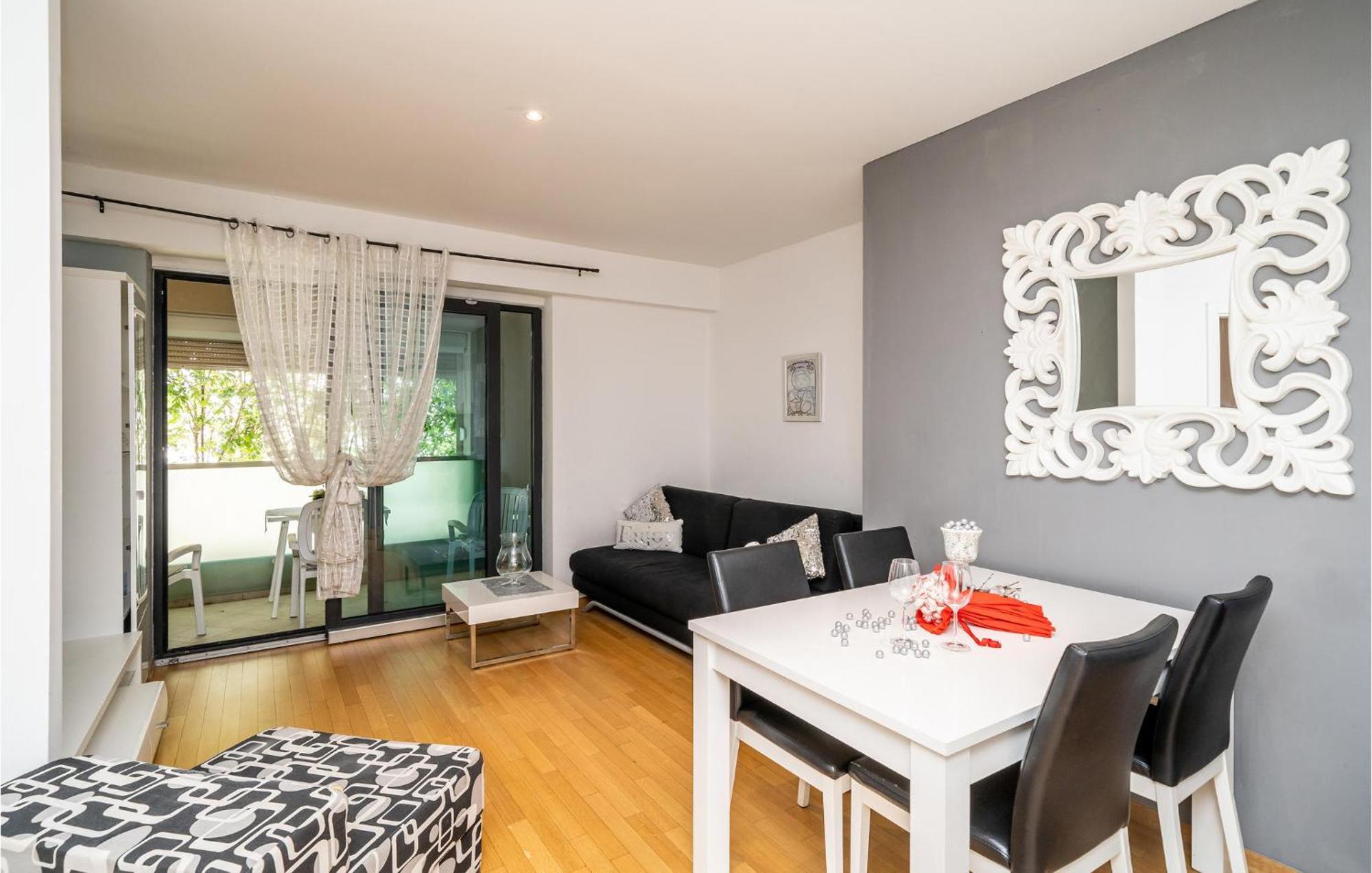 1 Bedroom Amazing Apartment In Dubrovnik Dış mekan fotoğraf